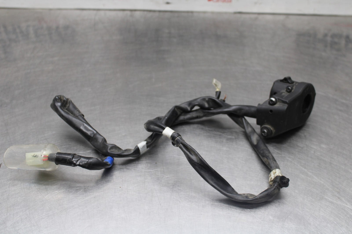 19-24 YAMAHA R3 RIGHT CLIP ON HANDLE KILL OFF START SWITCH SWITCHES BB942