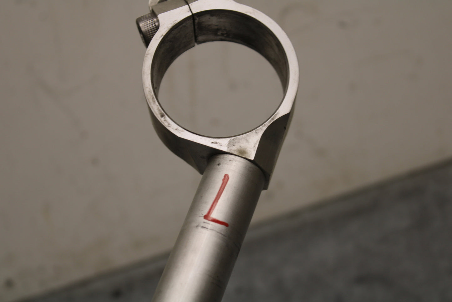 00-01 YAMAHA YZF R1 LEFT CLIP ON HANDLEBAR BB755