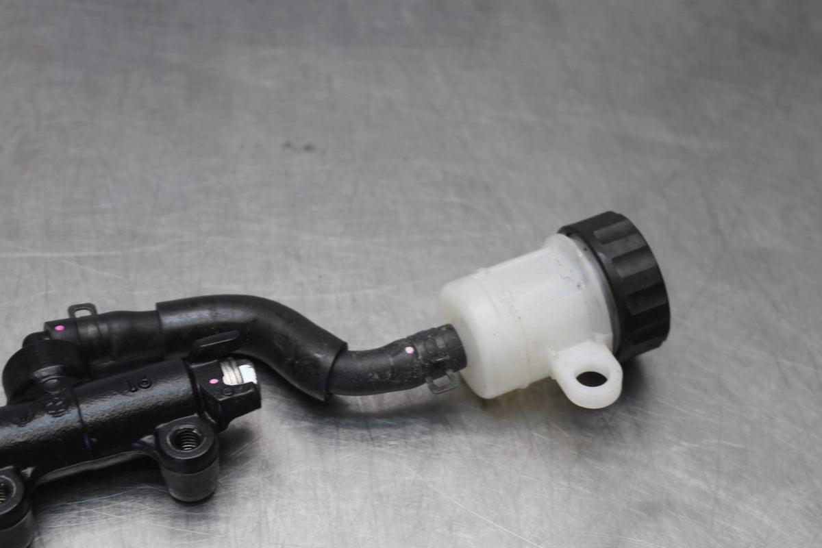 23-26 KAWASAKI NINJA ZX4RR REAR BACK BRAKE MASTER CYLINDER W RESERVOIR BB898