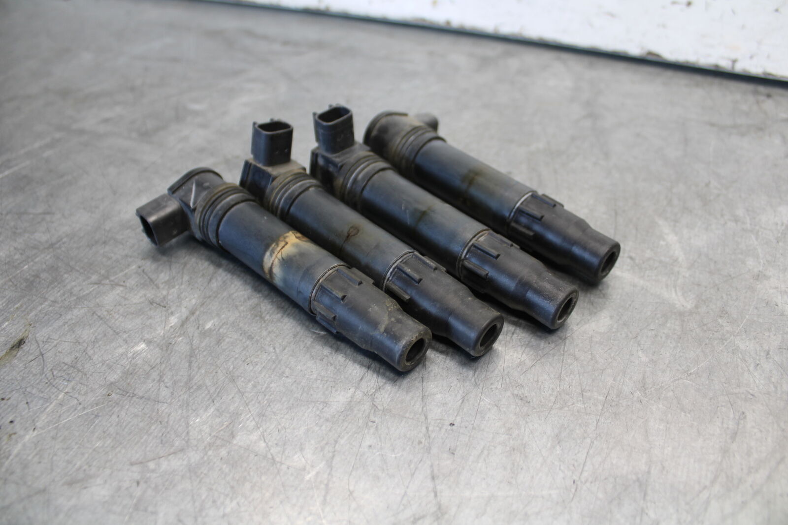 05-06 HONDA CBR600RR IGNITION COILS COIL SPARK PLUG CAPS 30700-MEE-641 BB655