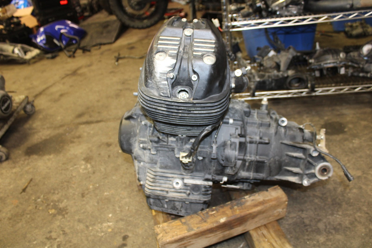 19 MOTO GUZZI V7 III ONLY 3,984KM!!! ENGINE MOTOR BB831
