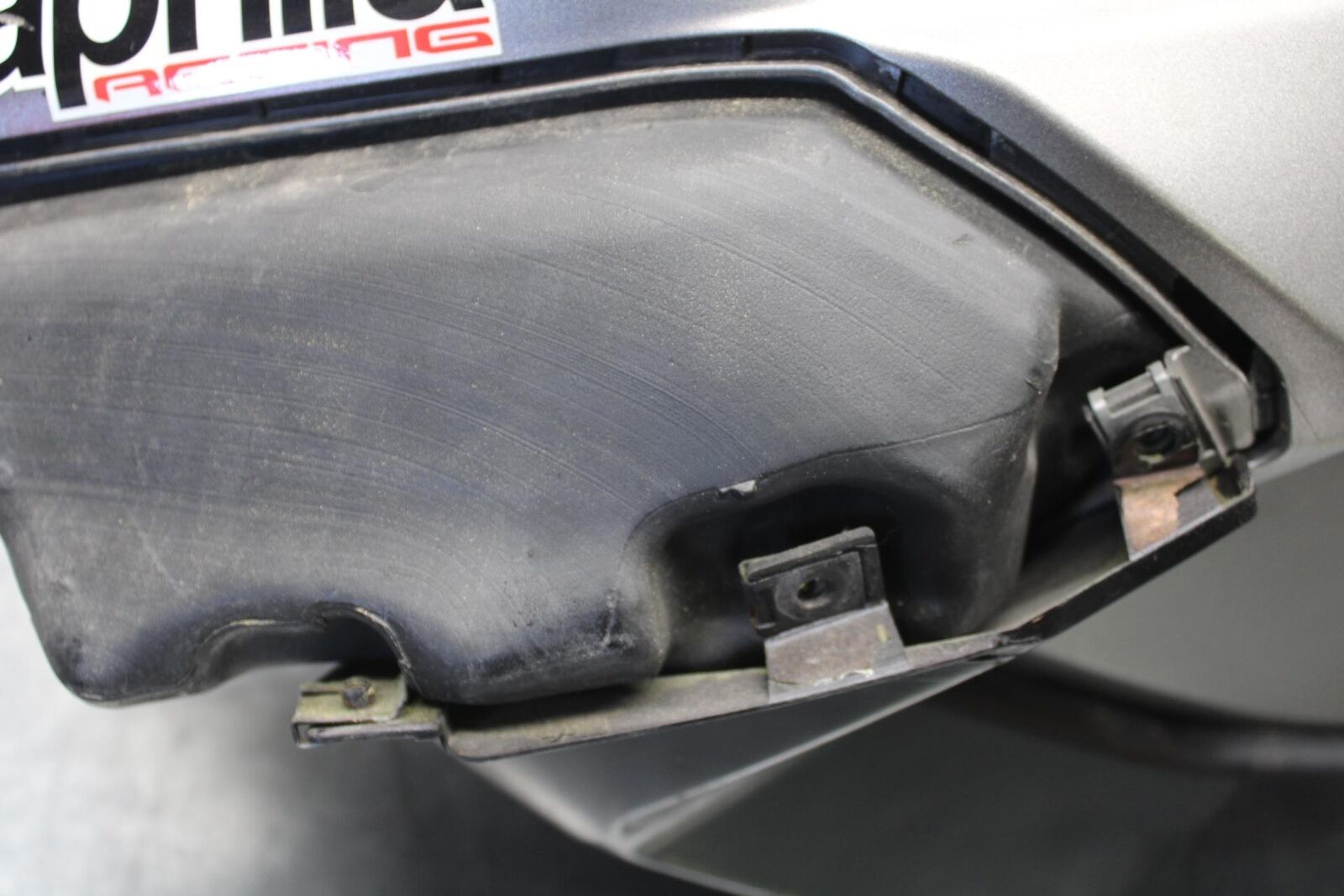 2008 Aprilia Shiver 750 SL750 GAS TANK FUEL CELL PETROL RESERVOIR BB551