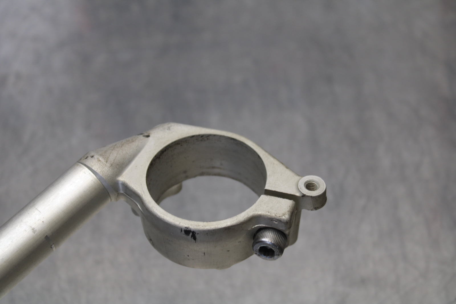 07-08 YAMAHA YZF R1 LEFT CLIP ON HANDLEBAR BB160