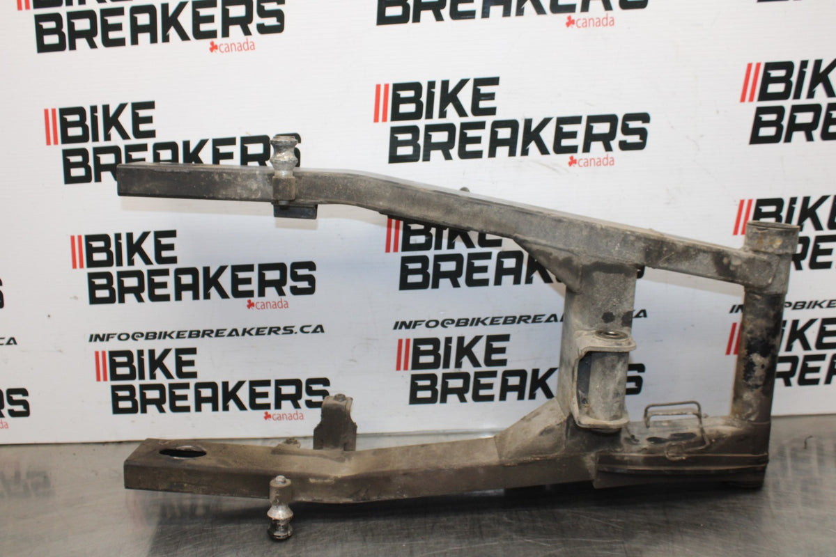 06 KAWASAKI Z750 REAR SWINGARM BACK SUSPENSION SWING ARM BB837