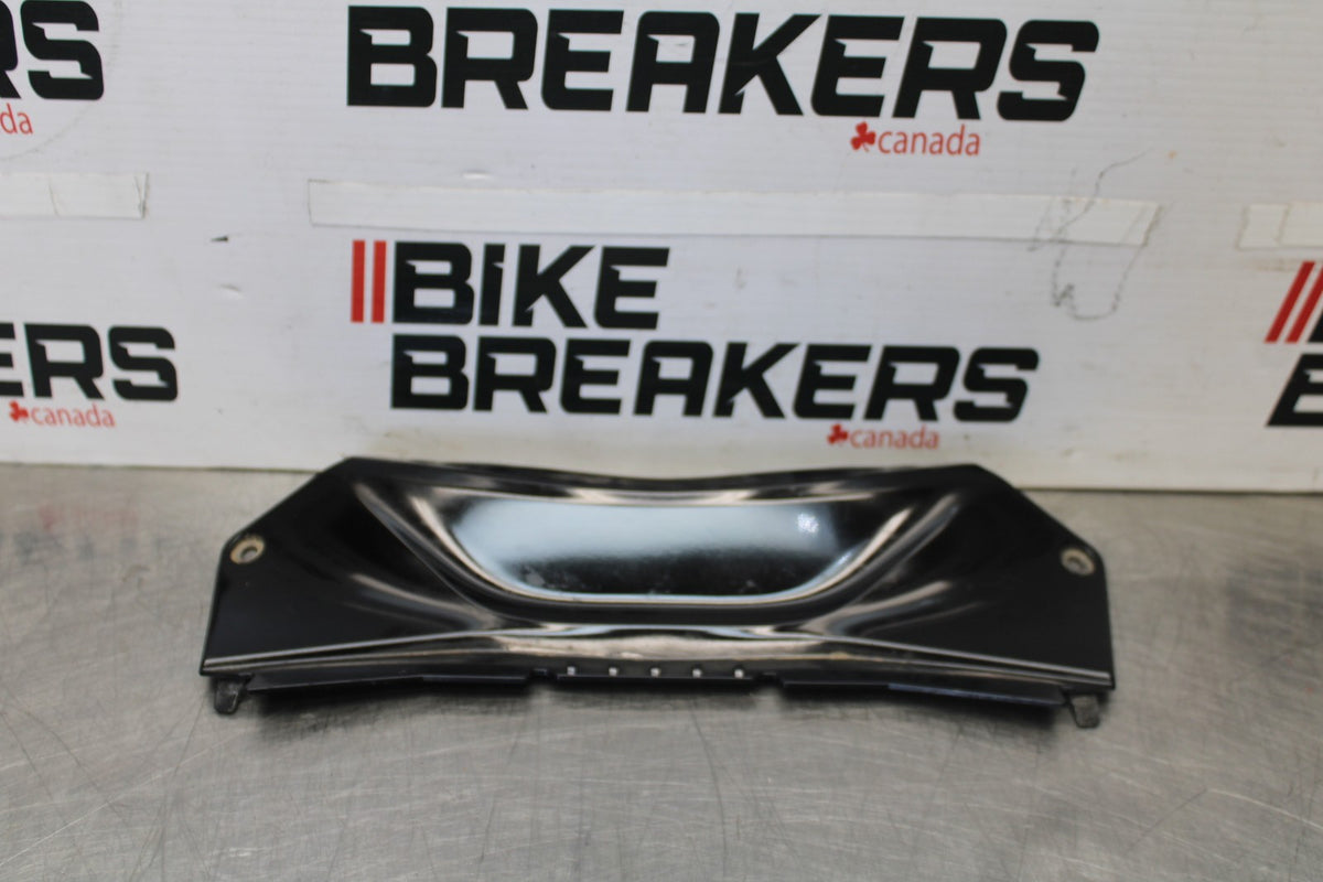 23 YAMAHA YZF R3 CENTER REAR BACK TAIL FAIRING COVER TRIM COWL BB003