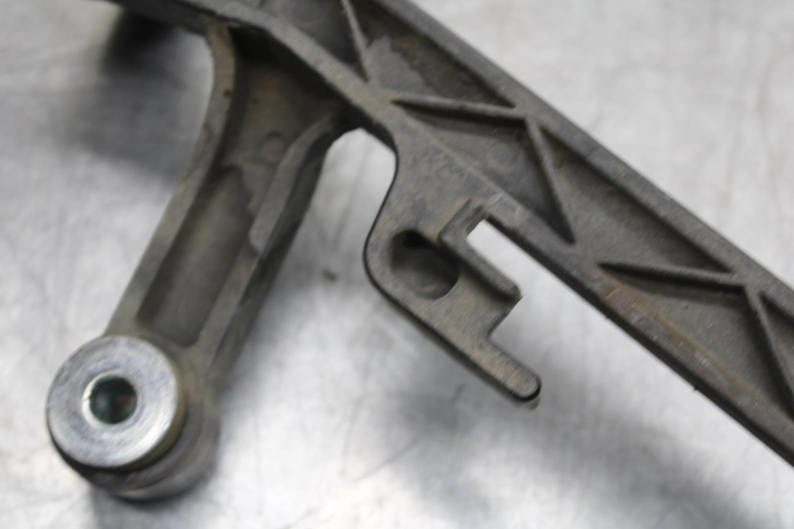 1999 Honda ST1100 LEFT PANNIER RACK RAIOL BRACKET BB222
