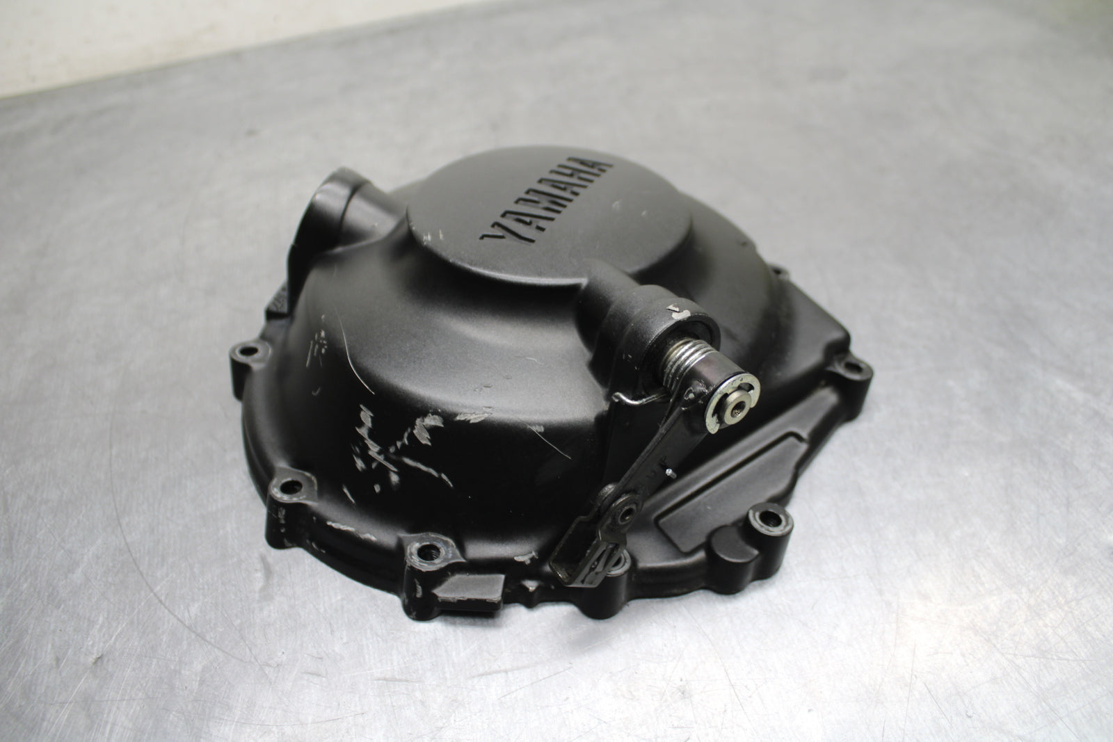 03-05 YAMAHA YZF R6  CLUTCH SIDE ENGINE MOTOR COVER BB132