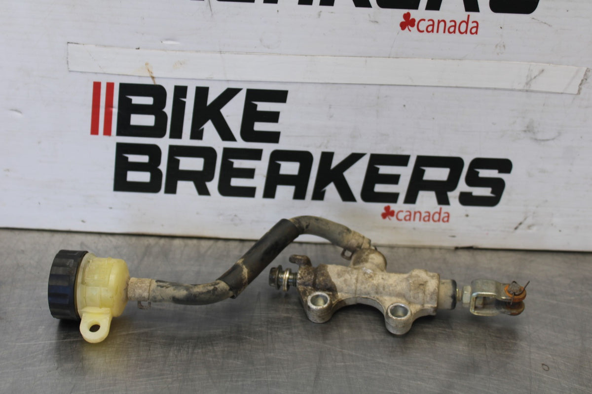 06 KAWASAKI KLR650 REAR BACK BRAKE MASTER CYLINDER W RESERVOIR BB919