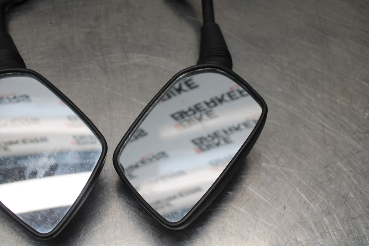 15 SUZUKI GW250F REAR VIEW MIRROR SET PAIR MIRRORS BB789