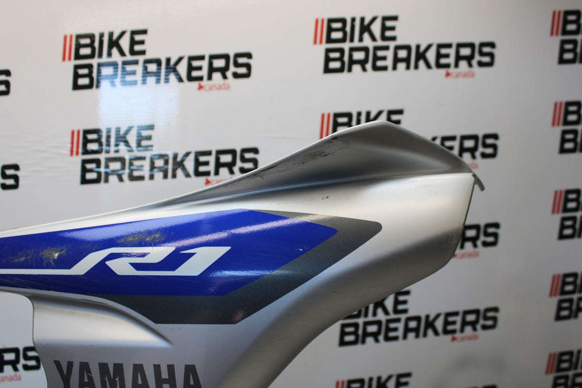 15-17 YAMAHA YZF R1 RIGHT MID UPPER SIDE FAIRING COWL BB190