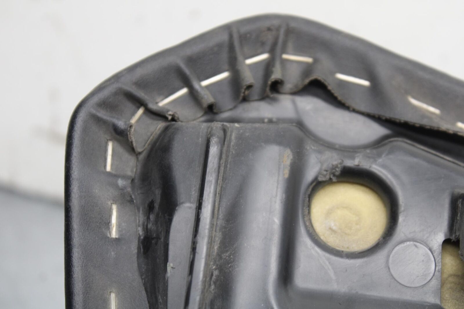 15-16 KAWASAKI EX300 FRONT DRIVERS SEAT PAD SADDLE PILLION BB635