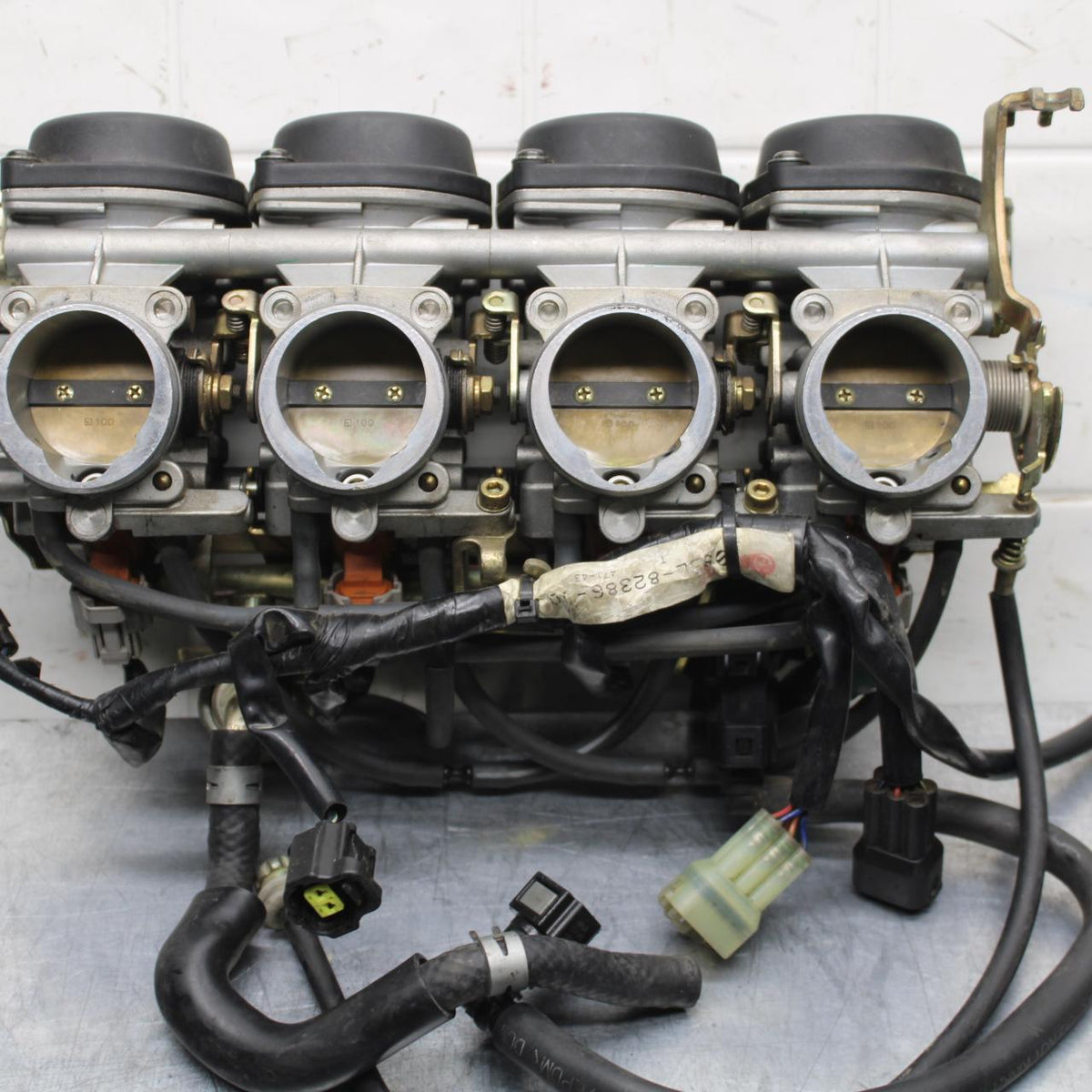 05 YAMAHA YZF R6S MAIN FUEL INJECTORS / THROTTLE BODIES BB600
