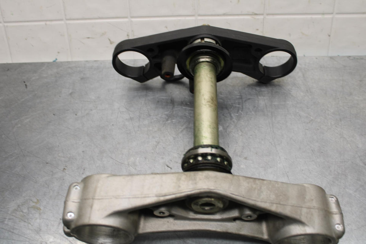 2009 to 2012 GSXR1000 FRONT LOWER AND UPPER TREES STEM BB582