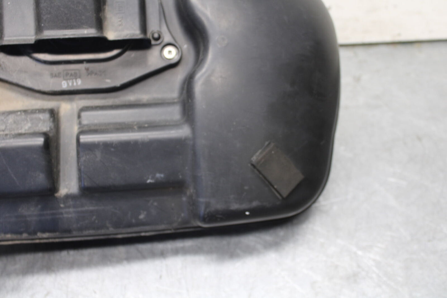 05-09 SUZUKI BOULEVARD C90 AIRBOX AIR INTAKE FILTER BOX BB692