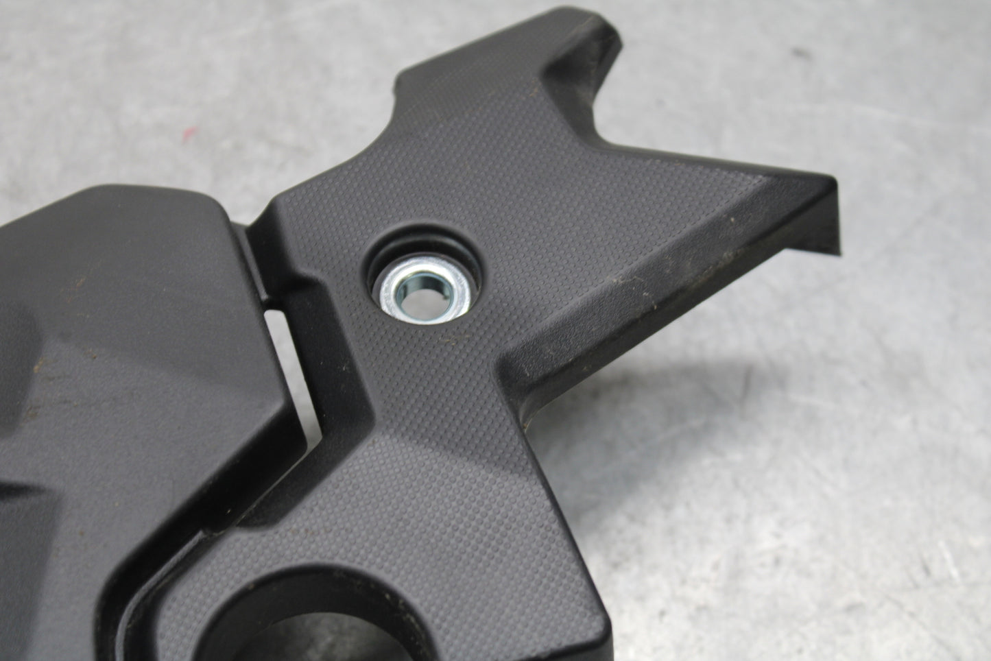 18-23 KAWASAKI NINJA 400 ENGINE SPROCKET COVER BB660