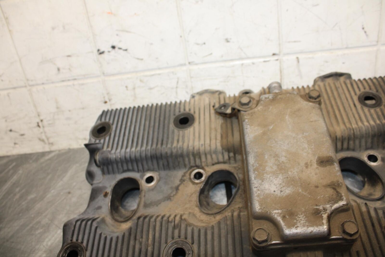 91-92 SUZUKI GSXR750 M  ENGINE TOP END CYLINDER HEAD COVER BB493
