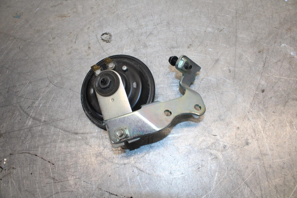 08-16 YAMAHA YZF R6 HORN SIGNAL 4TH-83371-00-00 BB436