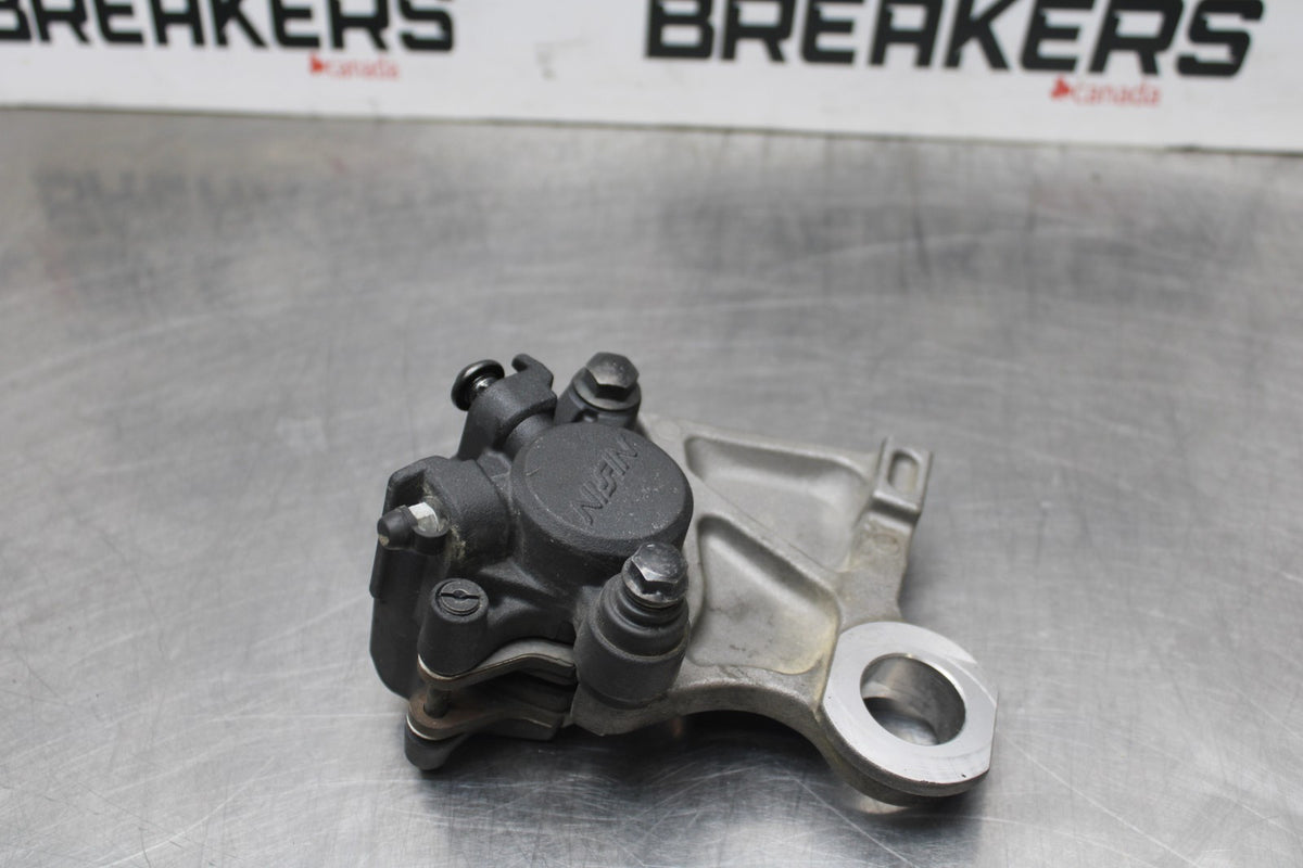 08-16 YAMAHA YZF R6 REAR BACK BRAKE CALIPER W MOUNT BRACKET BB856
