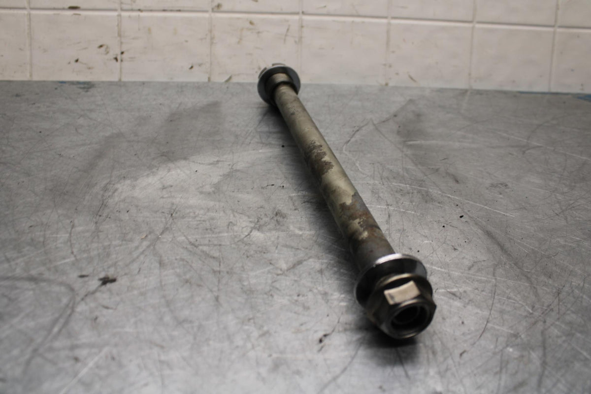09-14 YAMAHA YZF R1 REAR BACK SWINGARM BOLT SUSPENSION PIVOT AXLE BB448