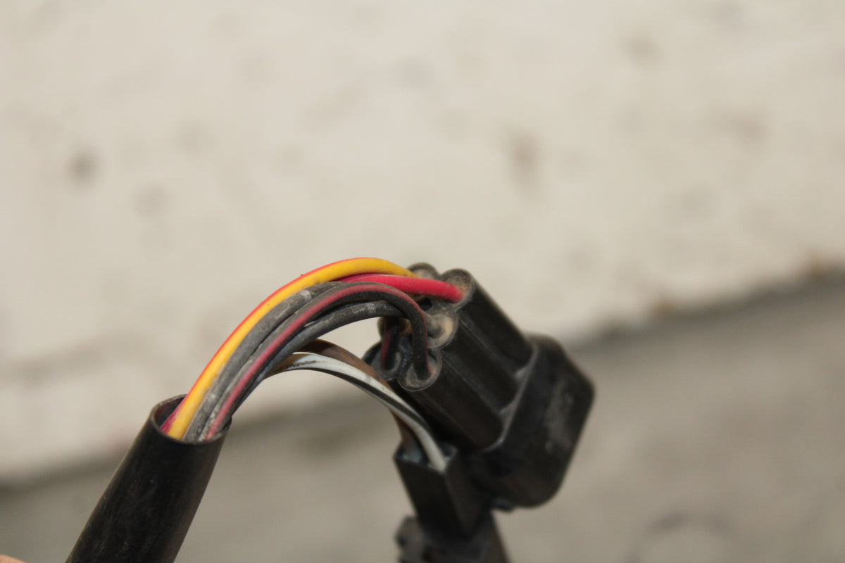 06-07 KAWASAKI NINJA ZX10R RIGHT CLIP ON KILL OFF START SWITCH SWITCHES  BB115