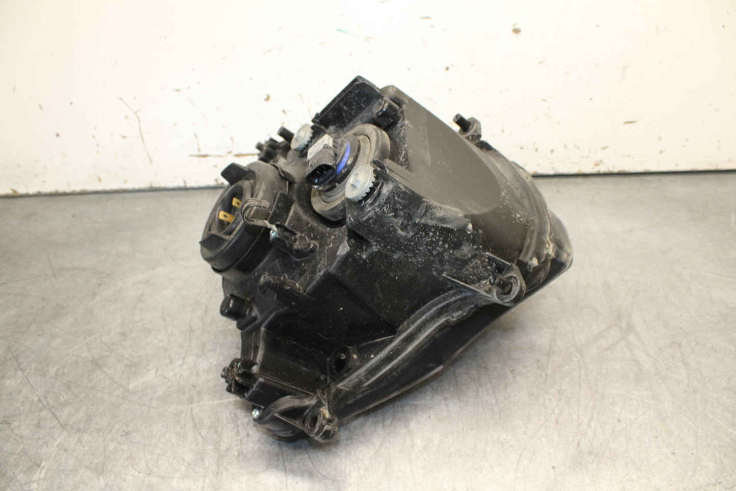 06-07 SUZUKI GSXR 600 FRONT HEADLIGHT HEAD LIGHT LAMP BB243