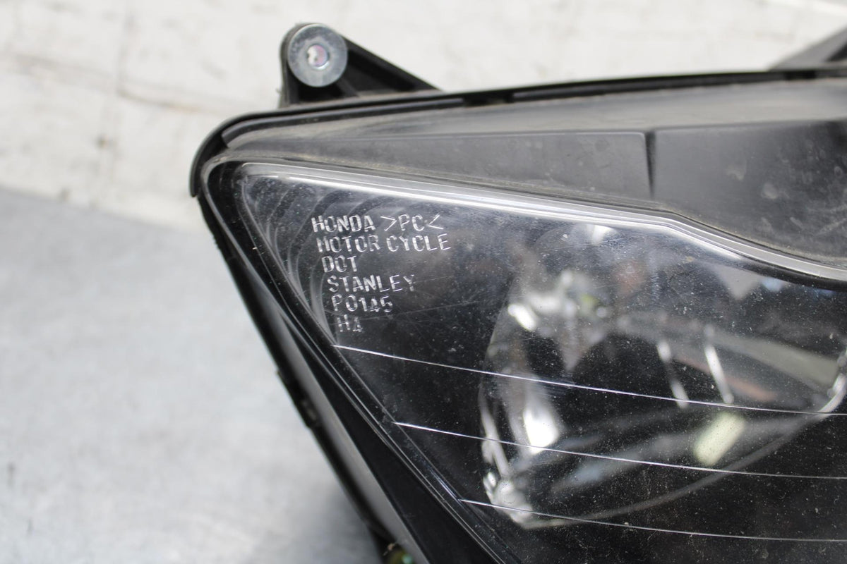 2000 Honda CBR600F4 FRONT HEADLIGHT HEAD LIGHT LAMP 33120-MBW-682 BB552