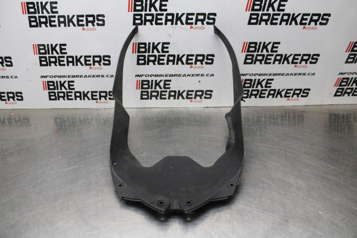 24-25 KAWASAKI NINJA ZX4R LOWER FRONT UPPER INNER HEADLIGHT COWL FAIRING  BB840