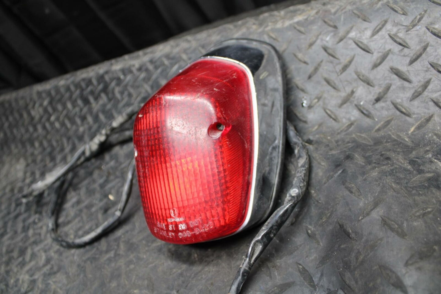 03-05 HONDA SHADOW CLASSIC 750 TAILLIGHT REAR TAIL BRAKE LIGHT BB229