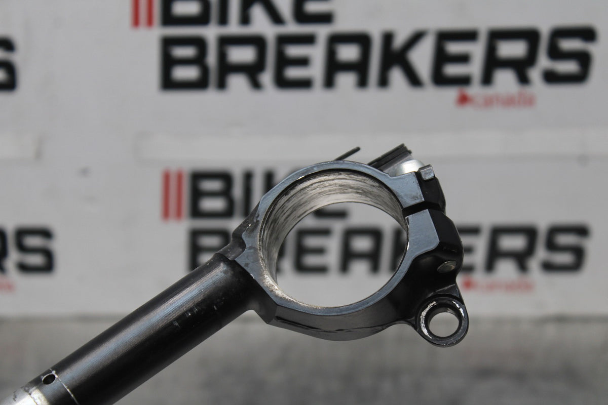 08 KAWASAKI NINJA ZX10R RIGHT CLIP ON HANDLEBAR BB902
