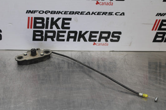 07-08 KAWASAKI NINJA ZX6R REAR PASSENGER SEAT LATCH LOCK ASSEMBLY BB203