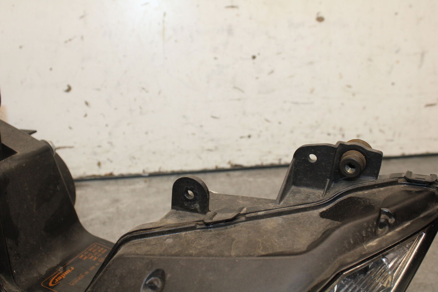 13-18 KAWASAKI NINJA ZX6R FRONT HEADLIGHT HEAD LIGHT LAMP 23007-0174 BB682