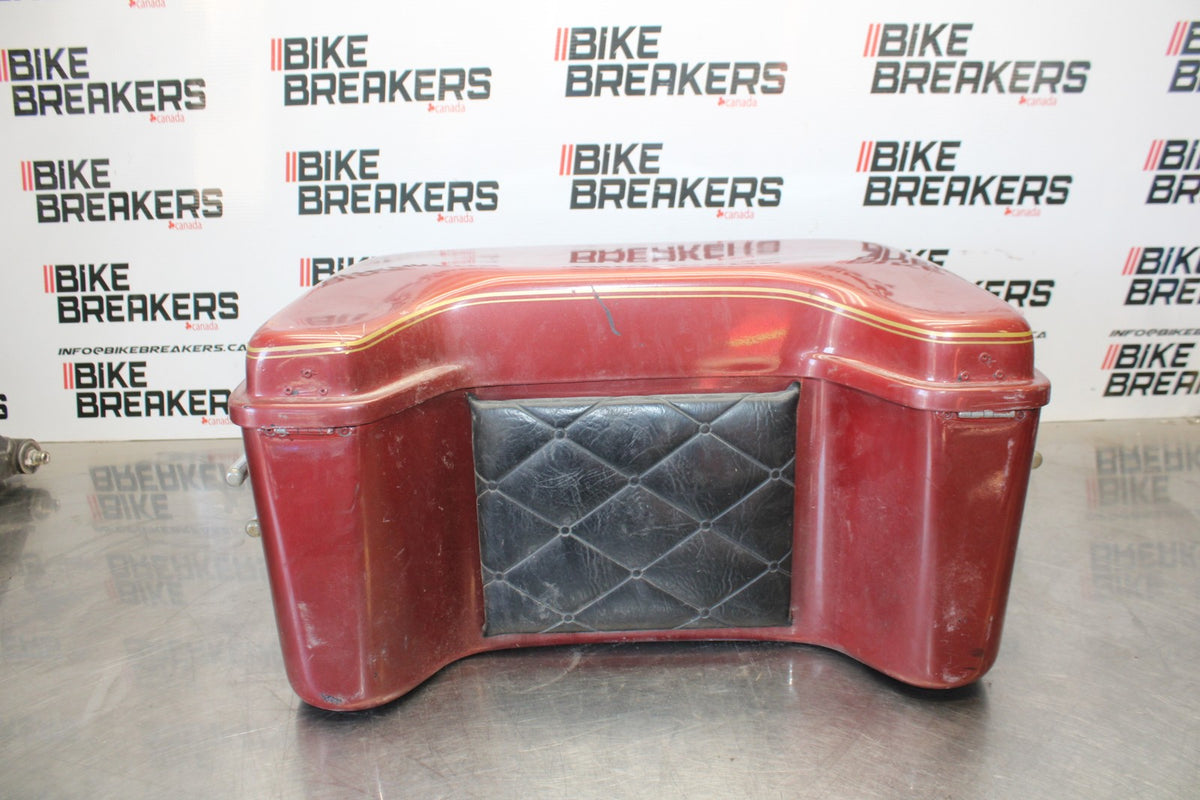 76-77 HONDA GOLDWING 1000 REAR TRUNK COMPARTMENT BB171