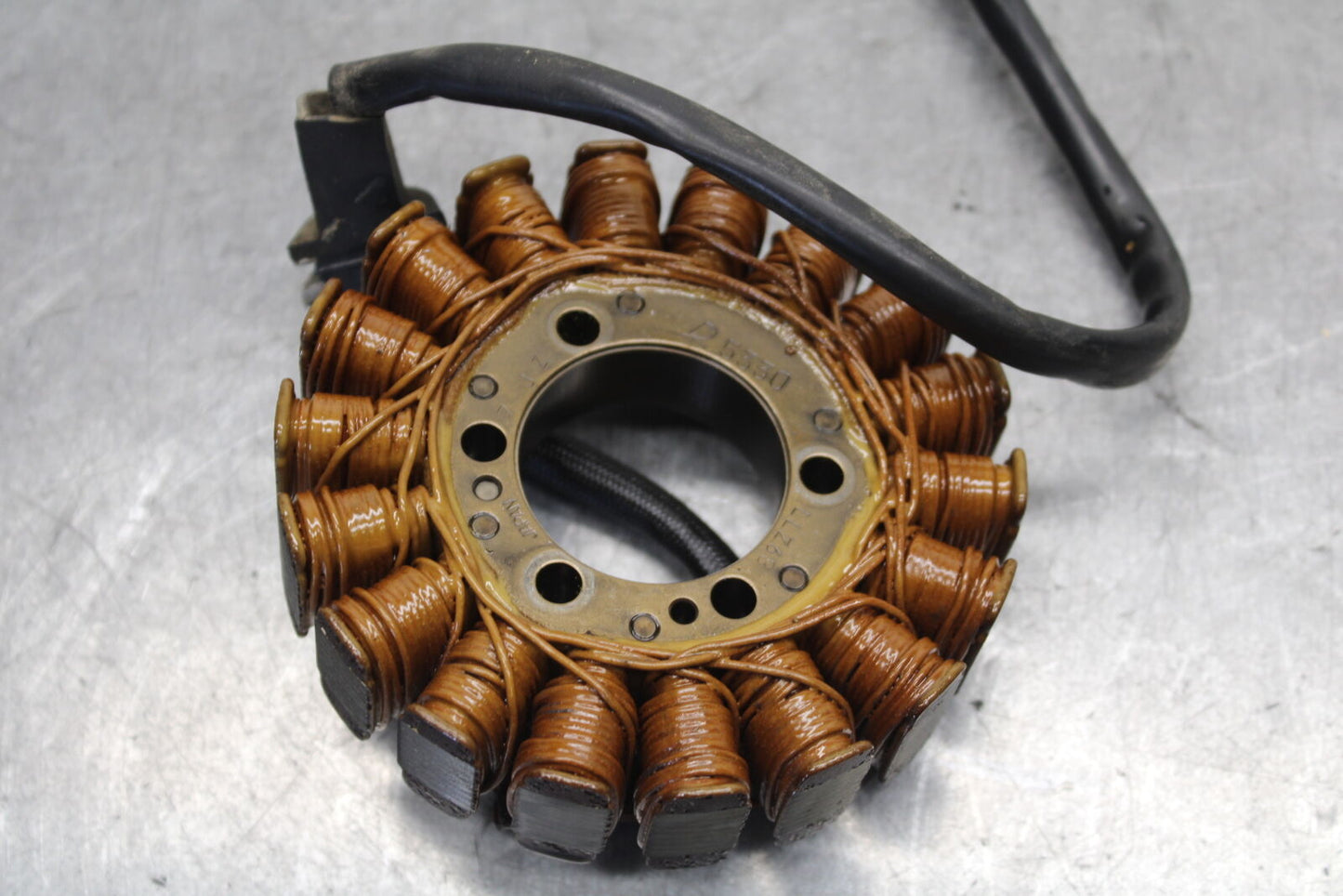 08-09 YAMAHA YZF R6S STATOR GENERATOR ALTERNATOR MAGNETO  BB690