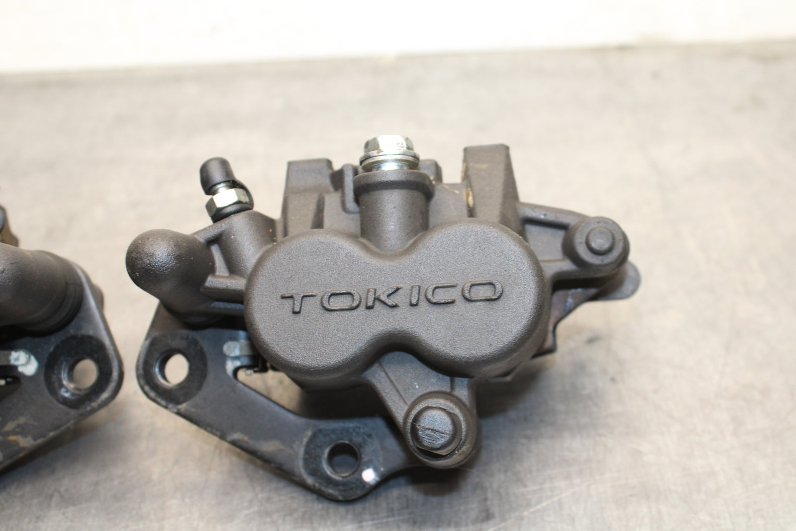 12-17 KAWASAKI NINJA 650 RIGHT LEFT FRONT BRAKE CALIPER SET PAIR CALIPERS BB129