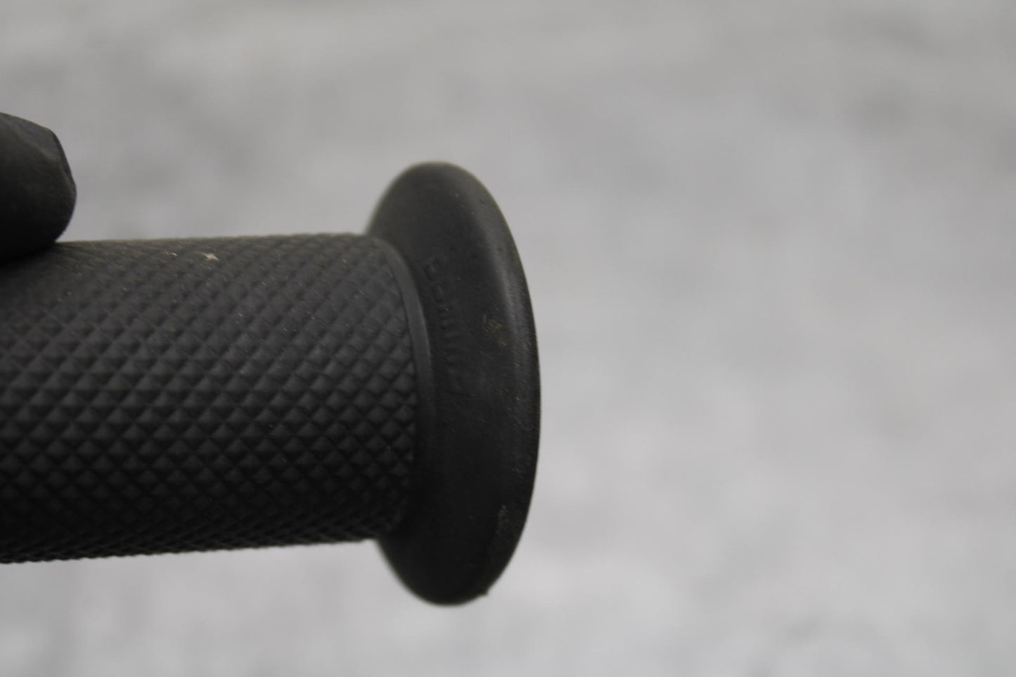 16-18 KTM 690 DUKE LEFT CLIPON HANDLEBAR GRIP BB631