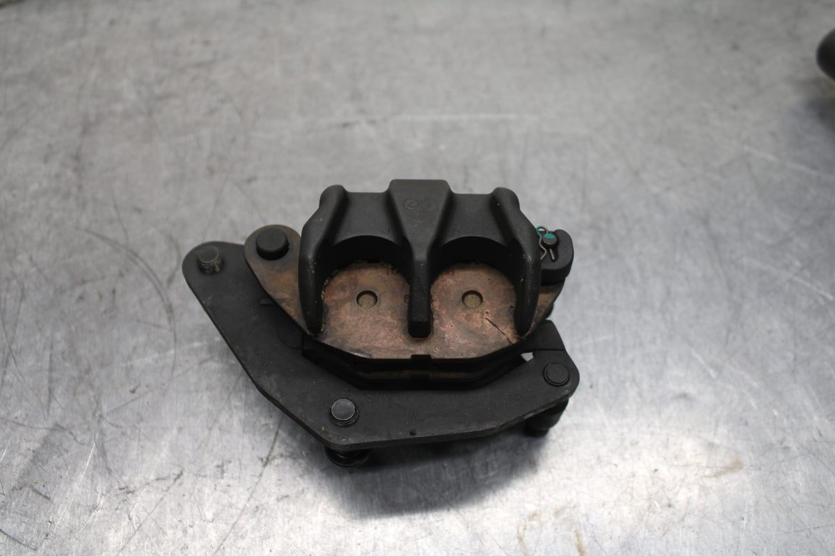 15-17 YAMAHA YZF R3 RIGHT FRONT BRAKE CALIPER BB111