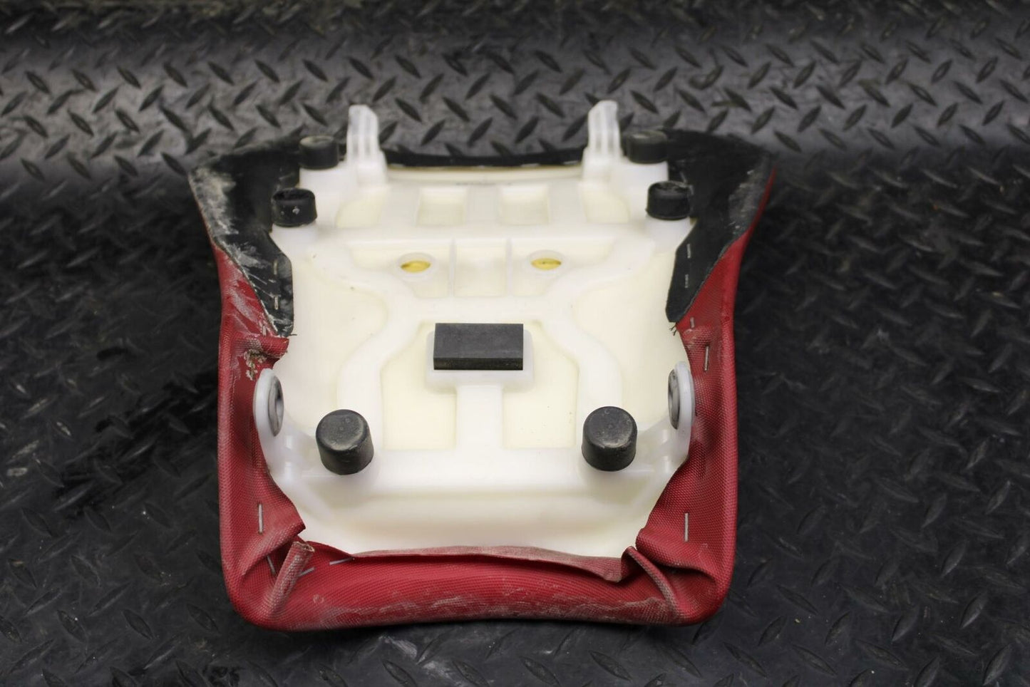 11-17 SUZUKI GSXR750 FRONT DRIVERS SEAT PAD SADDLE PILLION BB 182