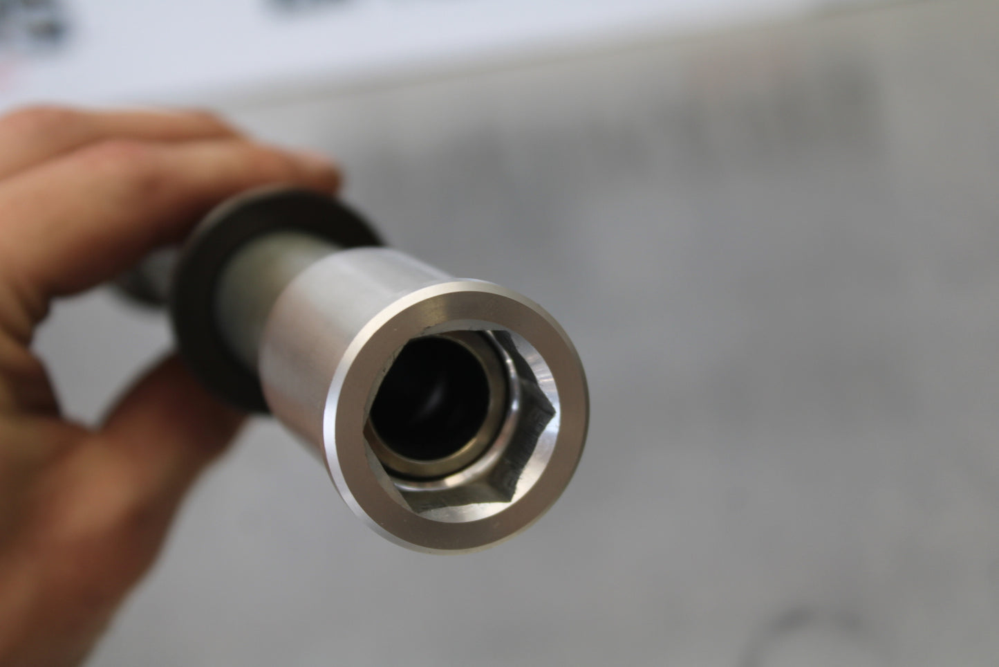 23-24 KAWASAKI NINJA ZX14R NEW!! FRONT WHEEL RIM AXLE PIVOT BOLT BB169