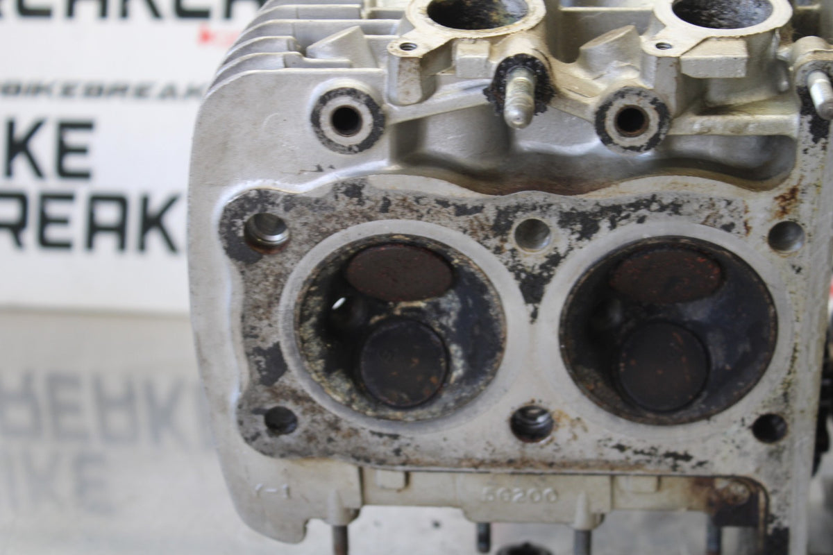 81 YAMAHA MAXIM 550 XJ550 ENGINE TOP END CYLINDER HEAD BB866