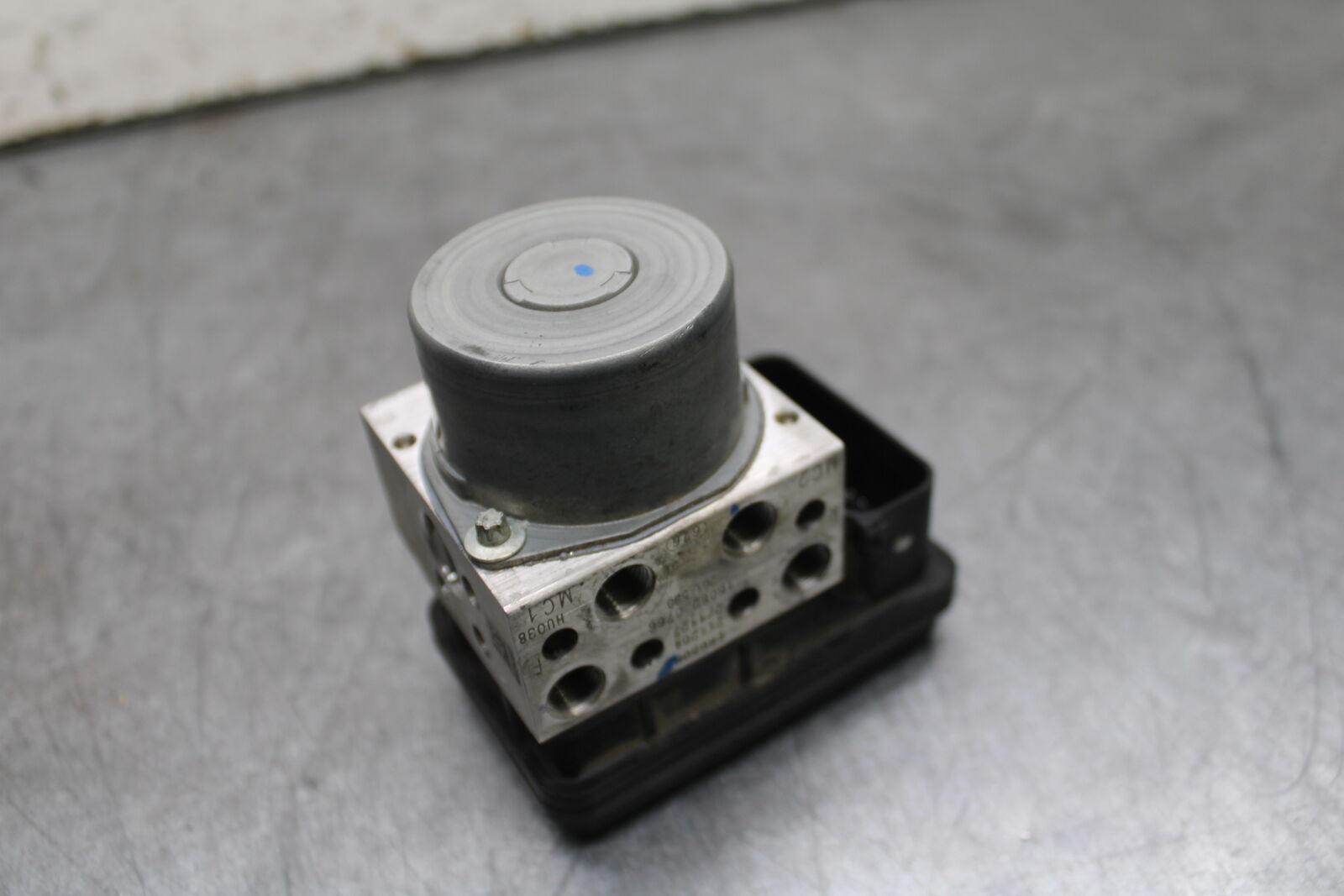 18-24 KAWASAKI NINJA 650 ABS PUMP UNIT MODULE BB725