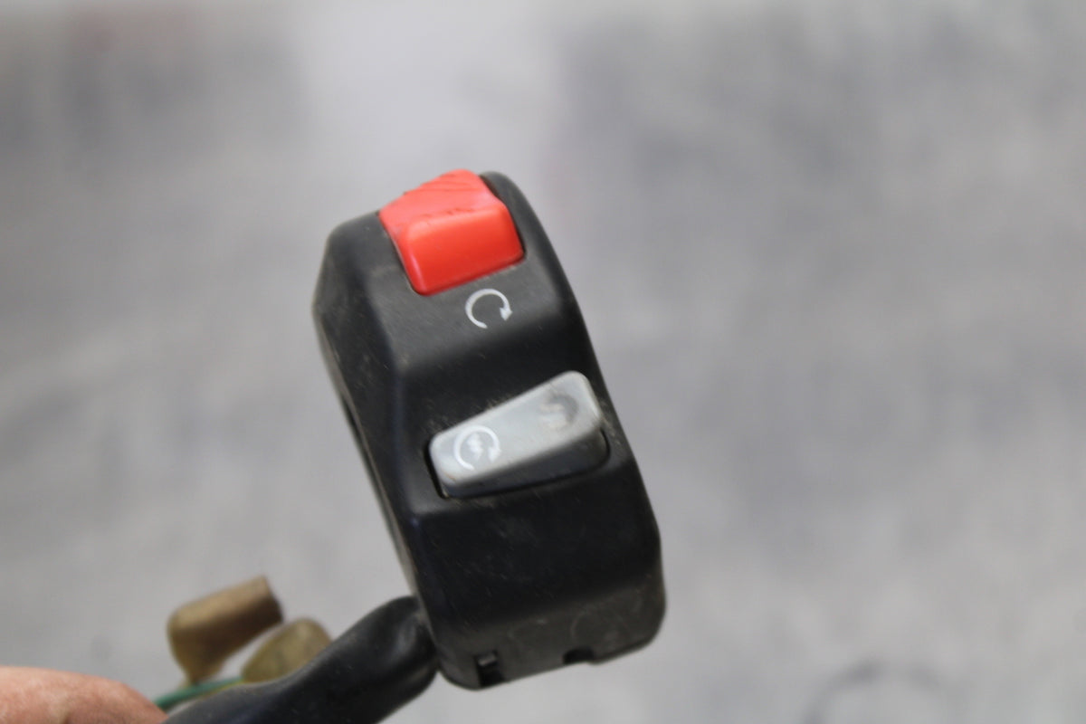 07-08 YAMAHA YZF R1 RIGHT CLIP ON HANDLE KILL OFF START SWITCH SWITCHES BB160