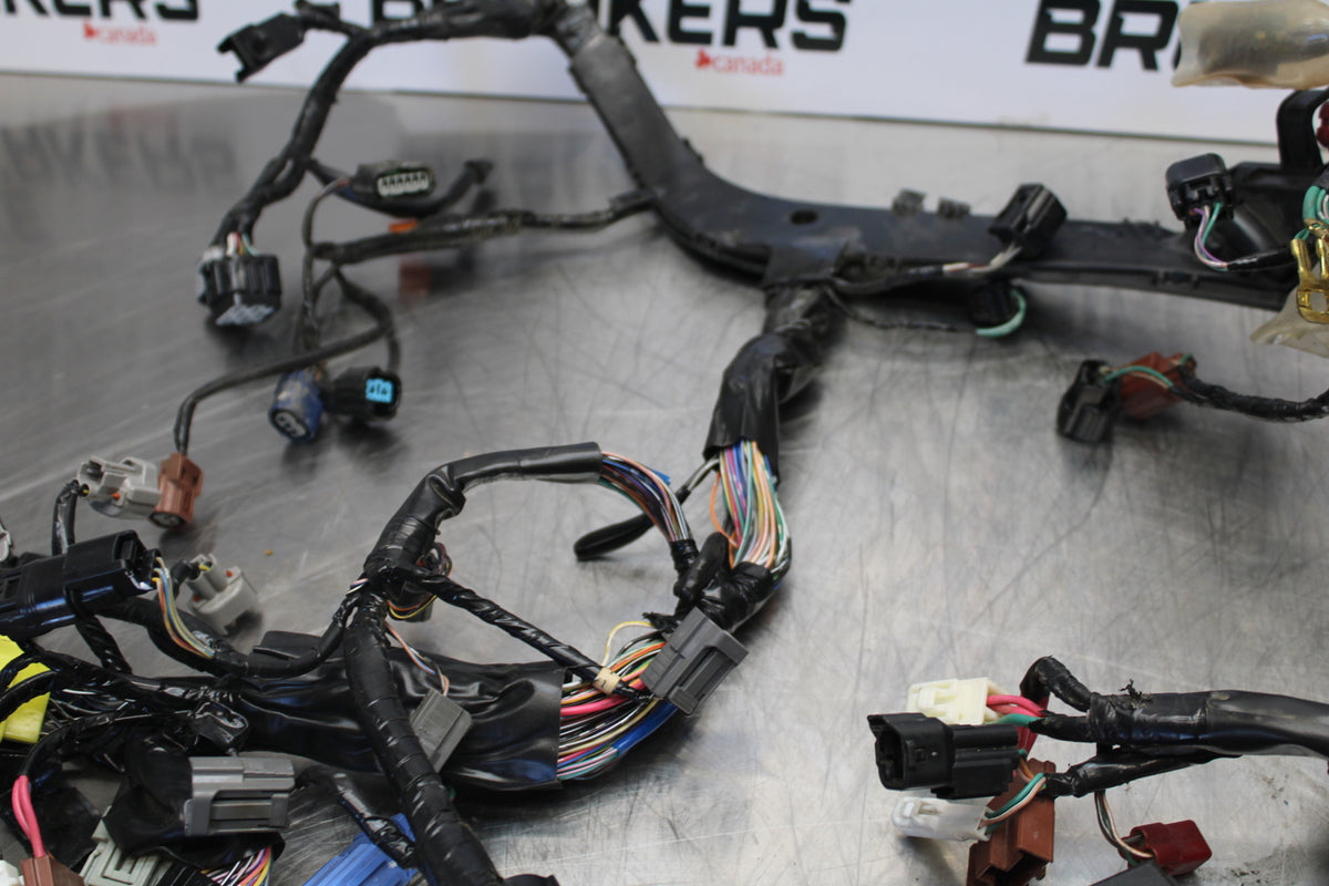 12-16 HONDA CBR1000RR MAIN ENGINE WIRING HARNESS MOTOR WIRE LOOM BB157