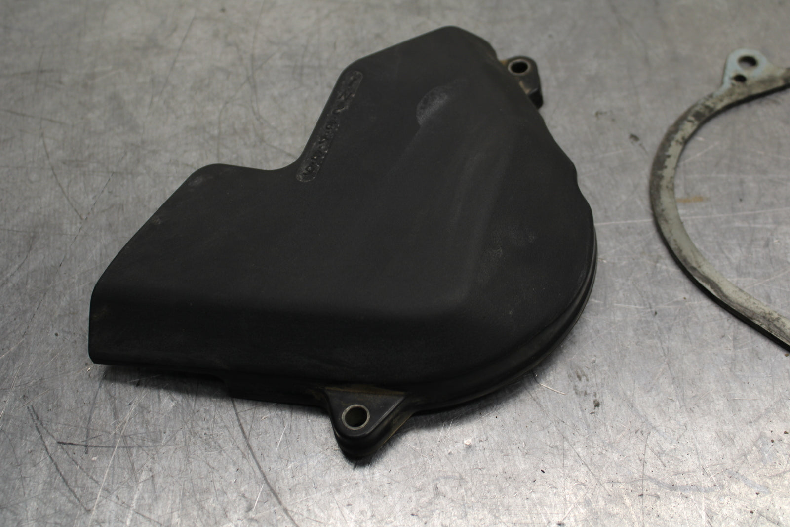05-06 HONDA CBR600RR ENGINE SPROCKET COVER BB739