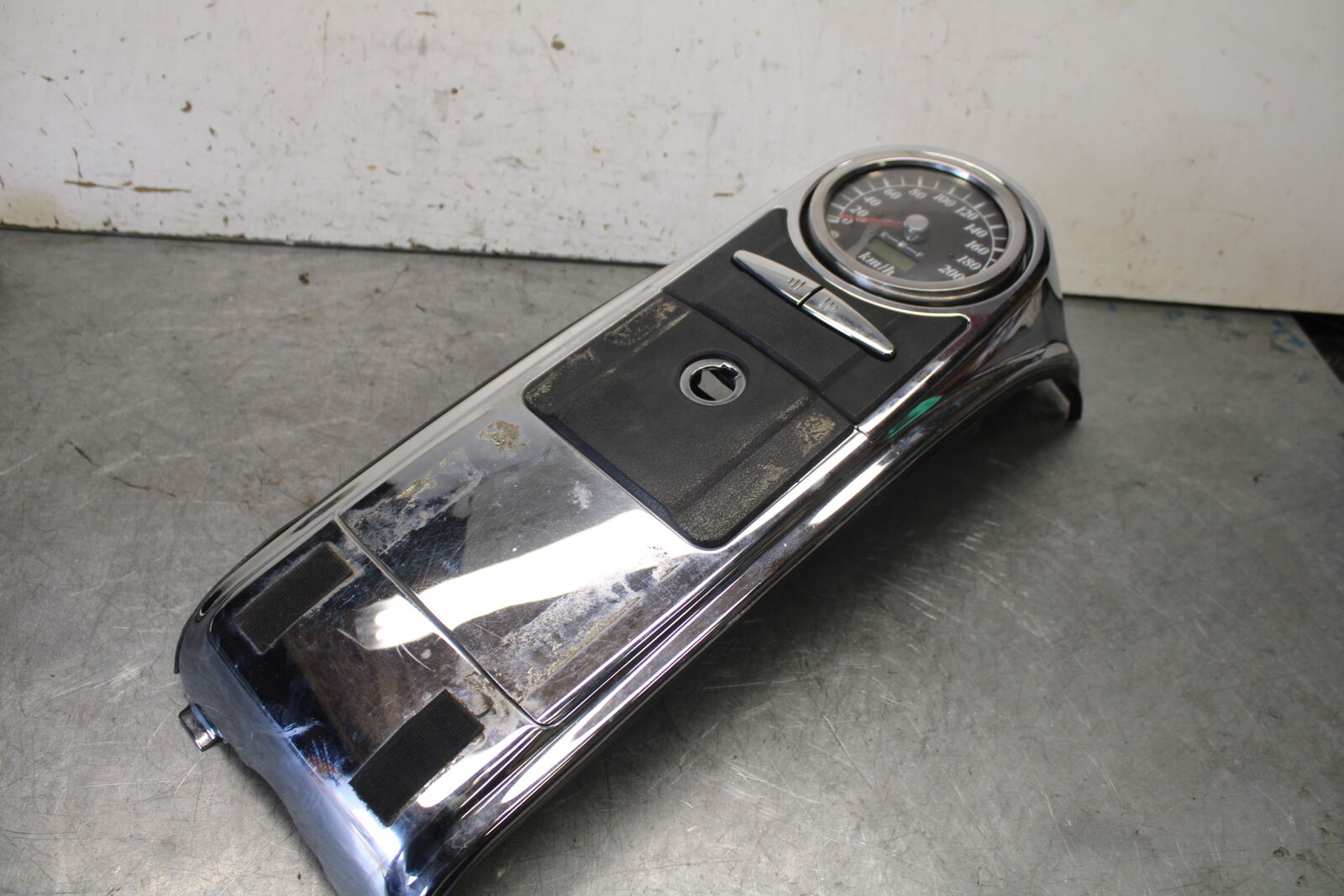 05-09 SUZUKI BOULEVARD C90 GAUGES METER SPEEDO TACH BB692