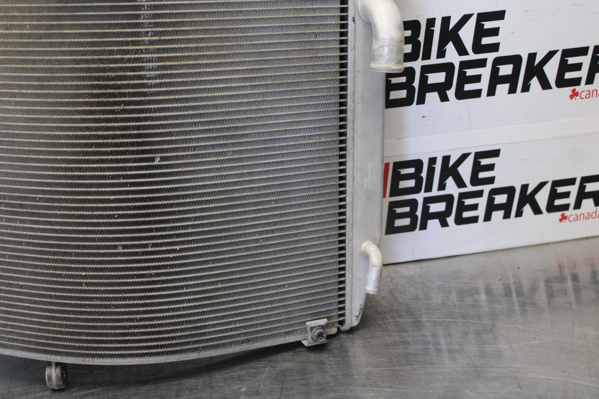 09 KAWASAKI CONCOURS 14 ZG1400B ENGINE RADIATOR MOTOR COOLING RADIATER BB875