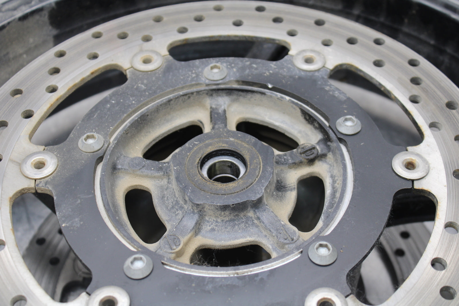 09-15 YAMAHA FZ6R FRONT WHEEL FRONT RIM & ROTORS BB161