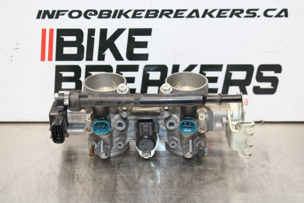 22-25 YAMAHA YZF R7 MAIN FUEL INJECTORS / THROTTLE BODIES  BB176