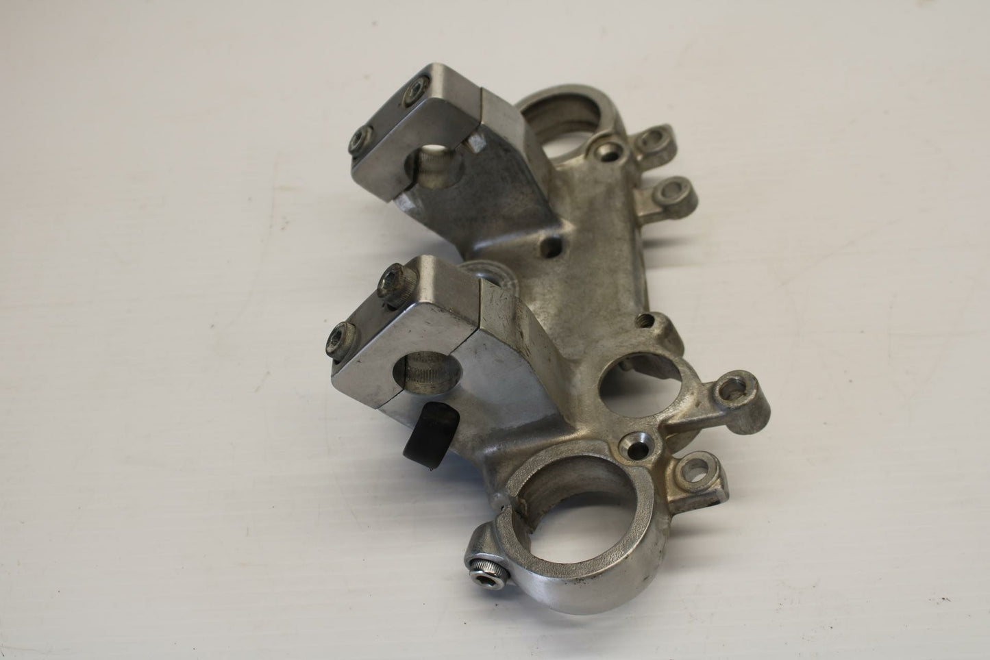 83-86 HONDA V65 MAGNA FORKS UPPER TRIPLE TREE CLAMP BB236