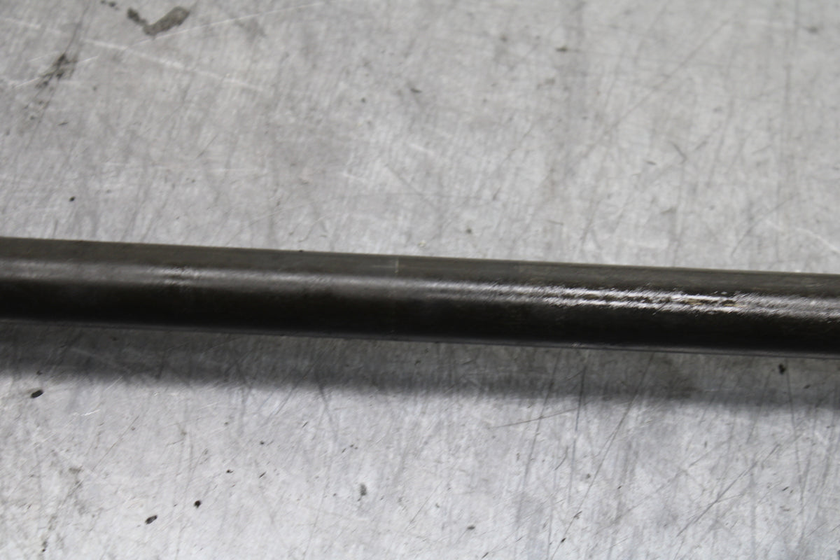 99-00 YAMAHA V STAR 1100 REAR AXLE BACK WHEEL RIM PIVOT BOLT AXEL BB711