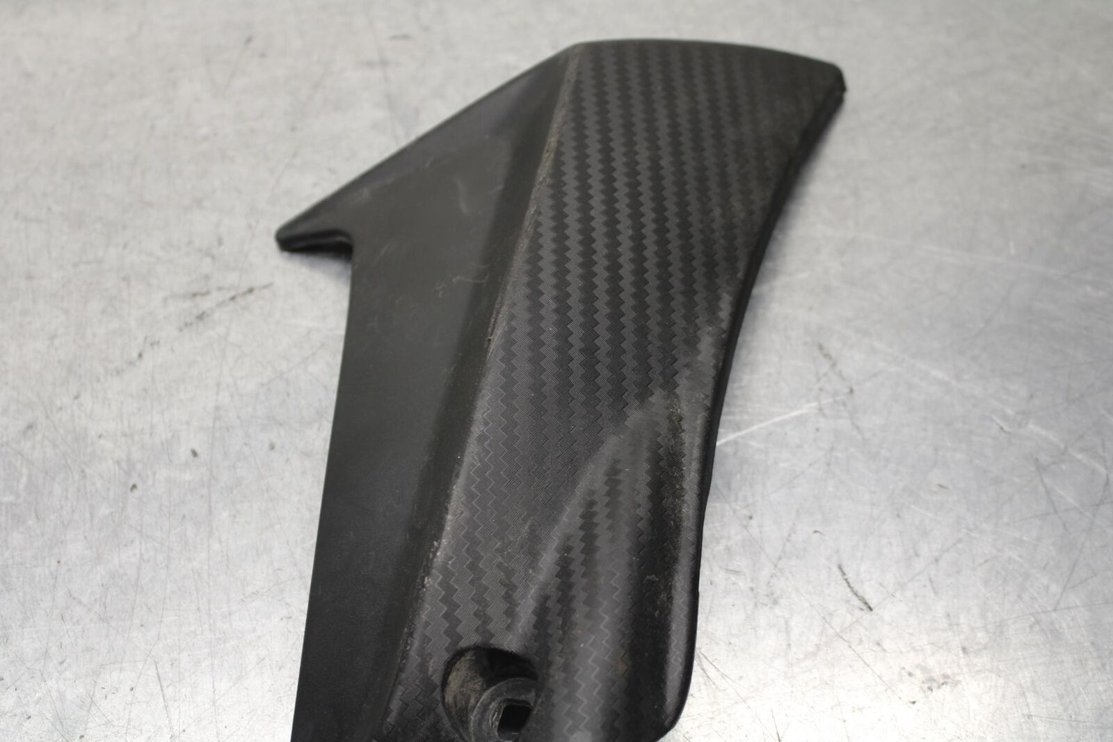 2011 Suzuki GSXR600 RIGHT FRAME SIDE COVER COWL PANEL TRIM BB94